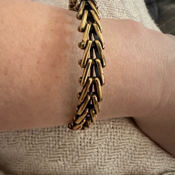 Alex and Ani Vintage 66 Gypsy Gold Metal Wrap Expandable Bangle Bracelet - Picture 2 of 3